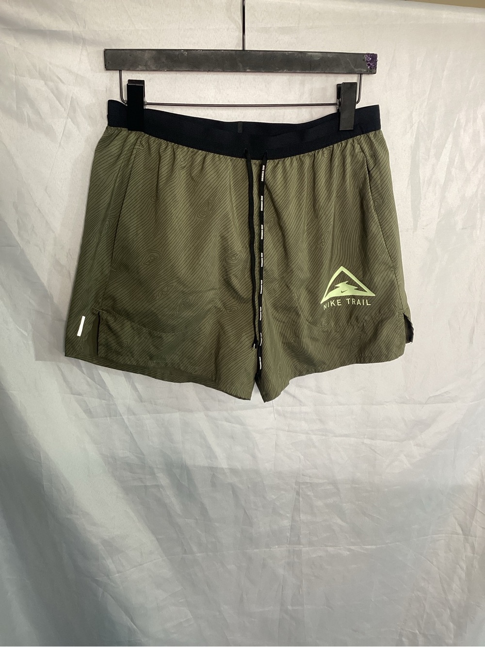 Nike running shorts - Picture 4 of 6
